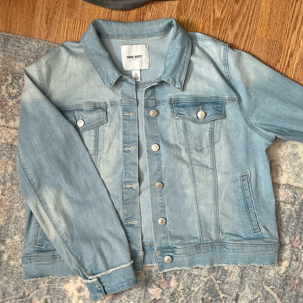 Nine West Jeans Light Wash Denim Jacket | Size XL